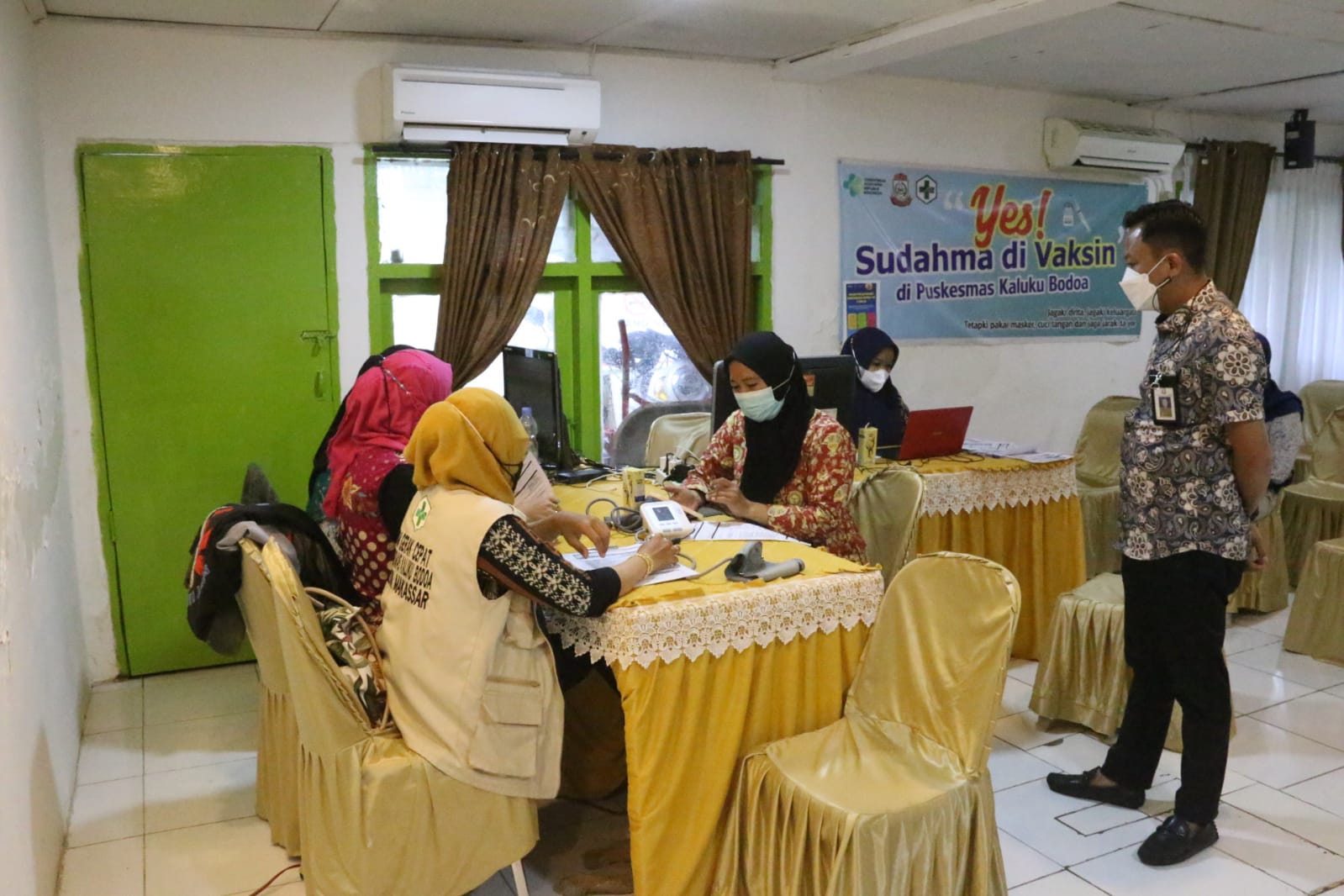 Kunjungi Puskesmas Kaluku Bodoa, Camat Tallo Ingin Pastikan Pelayanan Vaksinasi Berjalan dengan Baik